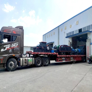 2PG1208液壓對輥破碎制砂機發貨圖片