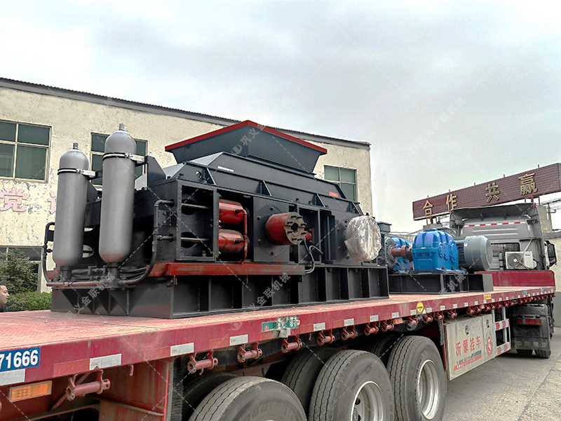 河南液壓對輥制砂機報價，碎石機生產廠家哪里有？