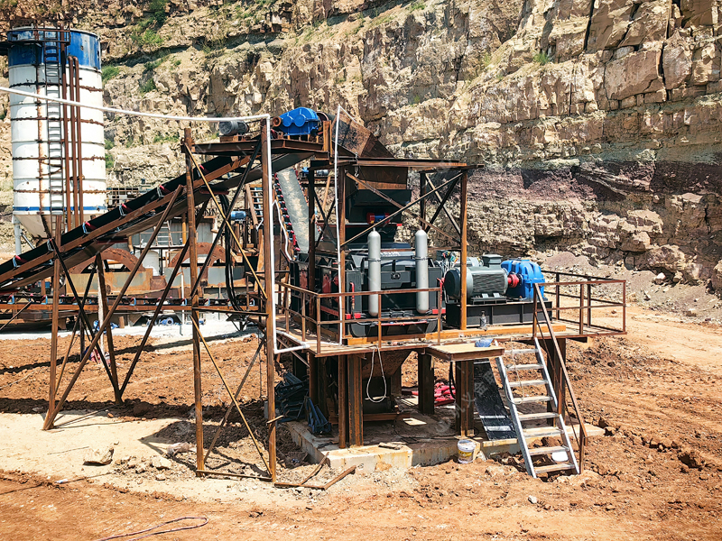 液壓對輥制砂機憑什么宣稱 “高產又穩定”？其耐磨技術的雙重突破是關鍵