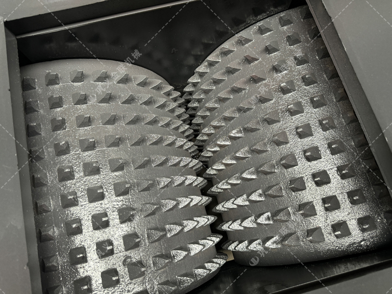 低粉化、不浪費，焦炭專用狼牙齒輥破碎機靠什么技術實現？